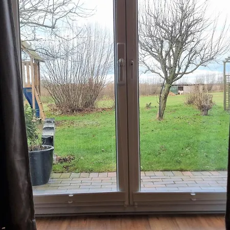 Naehe Hamburg Luebeck Ostsee - Bbq - Garten - Parkplatz *